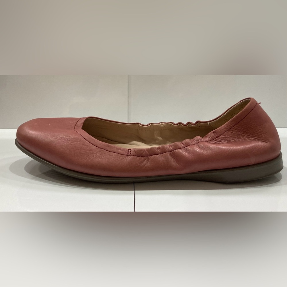 Ecco Incise Enchant Rose Ballet Flat Size 42 Euro or Size 11